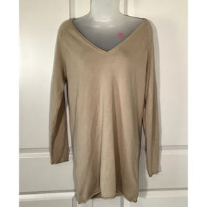 Venus Sweater Size Women's Medium Long Length Oversized Camel Colored V Neck